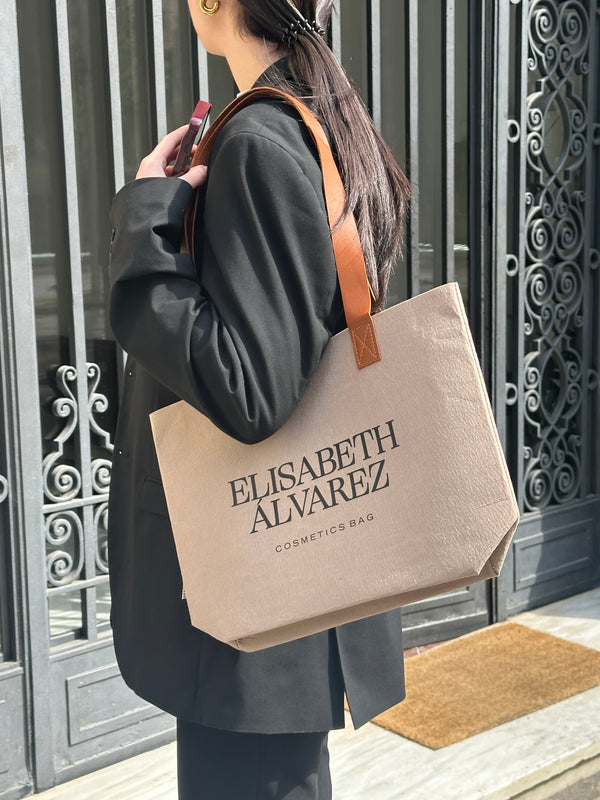 Elisabeth Álvarez Cosmetics Bag